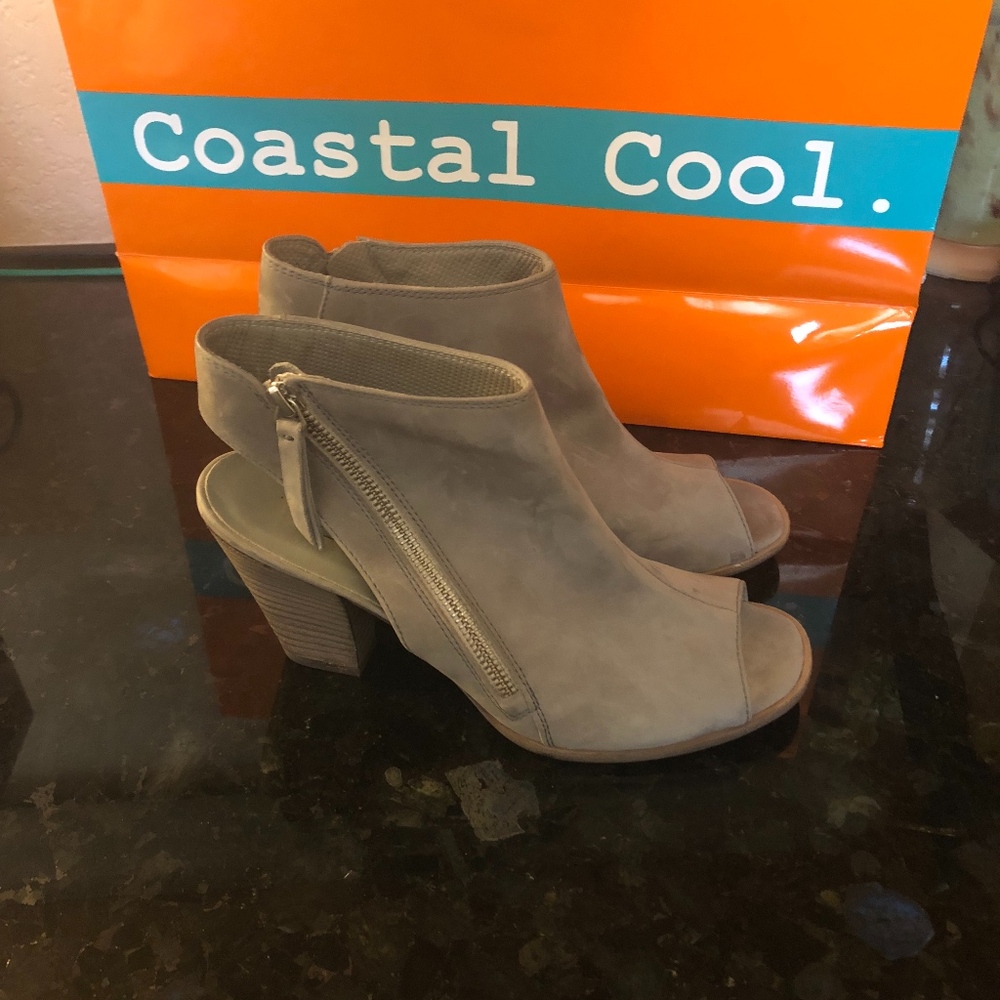 Beautiful Paul Green Peep Toe Designer Bootie